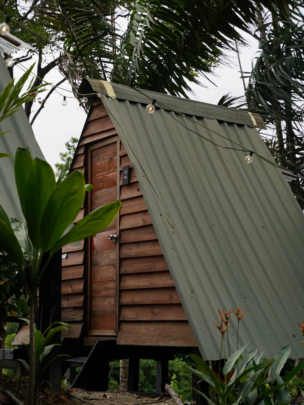 capsula alpina exterior melo hostel