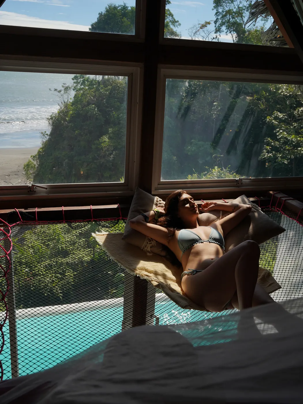 mujer relax bungalow melo hostel res