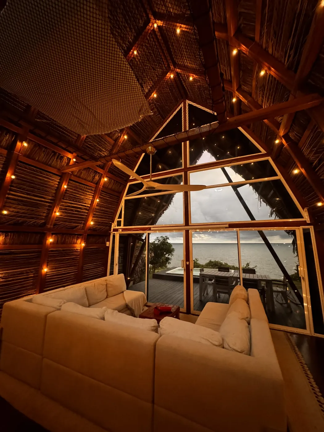vip bungalow salon sofa led melo hostel